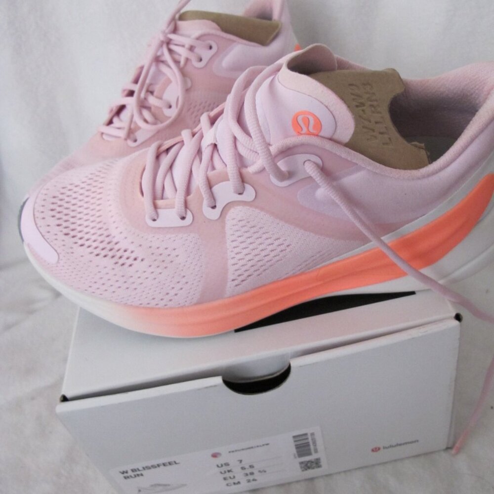 NEW in Box -  Lululemon Blissfeel Run Shoes - 7